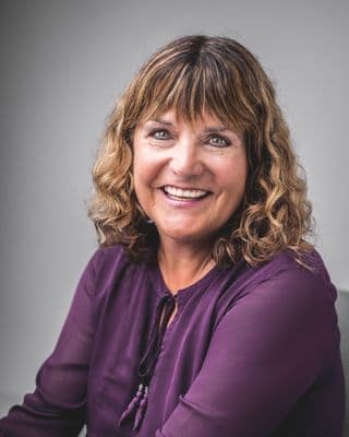 Lorri Simpson